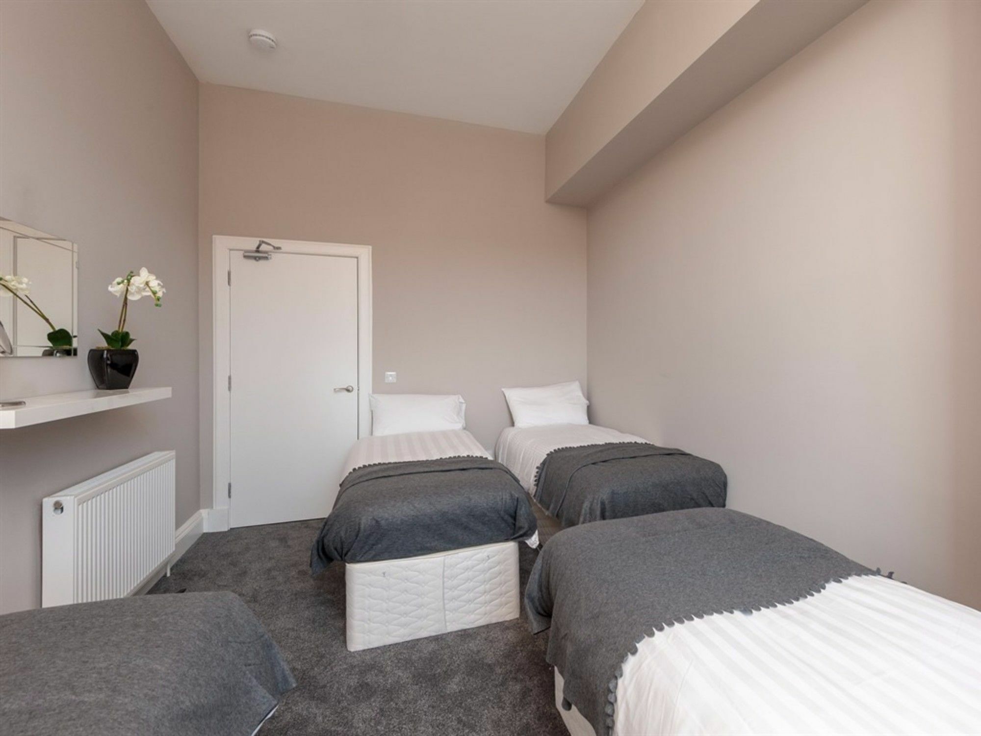 Cornerstone Apartments エディンバラ エクステリア 写真